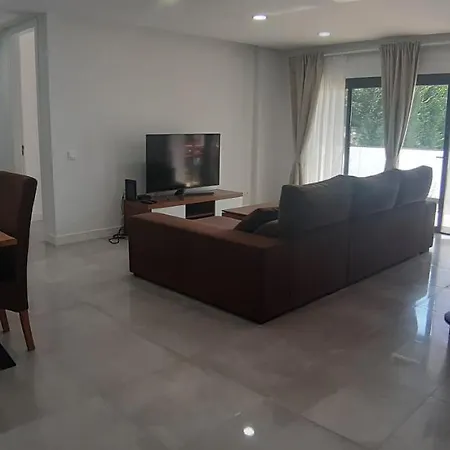 דירה Space - Amazing One Bedroom With Pool In De