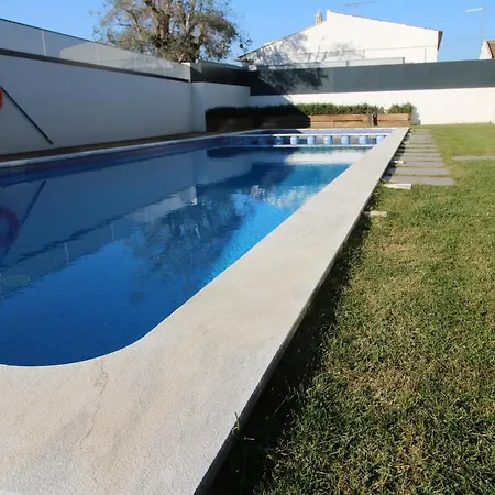 Space - Amazing One Bedroom With Pool In De