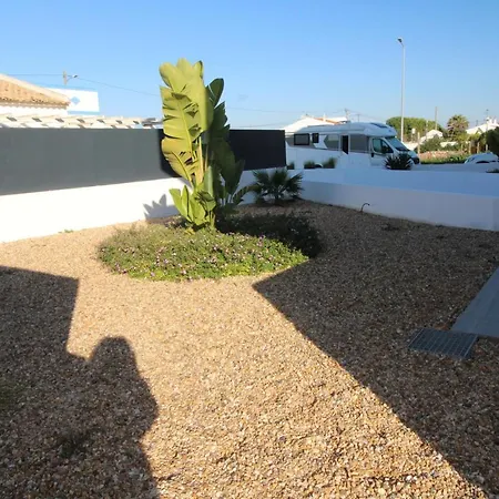 Space - Amazing One Bedroom With Pool In De